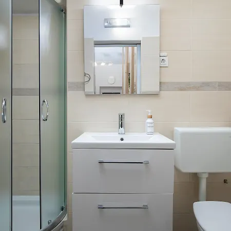 Elegant Next To Arena Apartman Pula