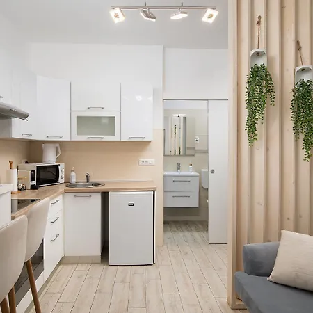 Elegant Next To Arena Apartman *